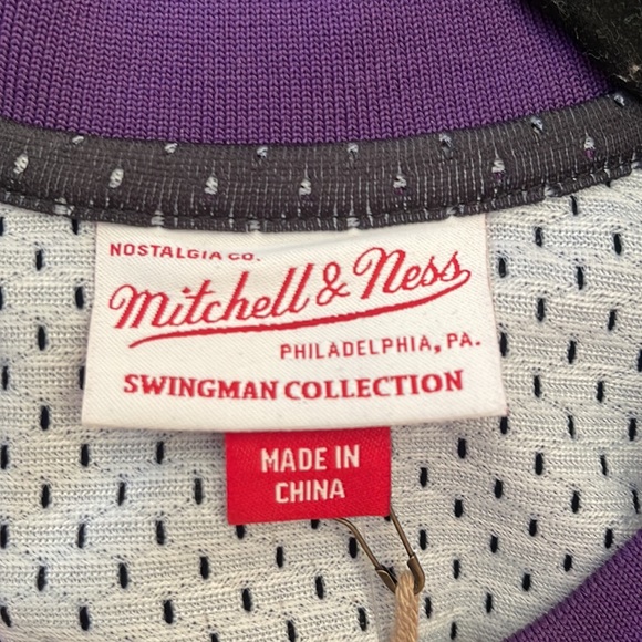 Brand new NBA Suns Steve Nash 96-97 Jersey - Picture 3 of 5